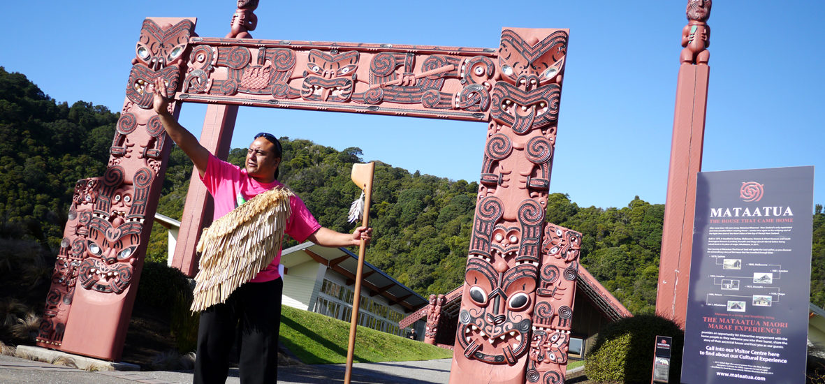 Mataatua - das Tor zum Marae in Whakatane
