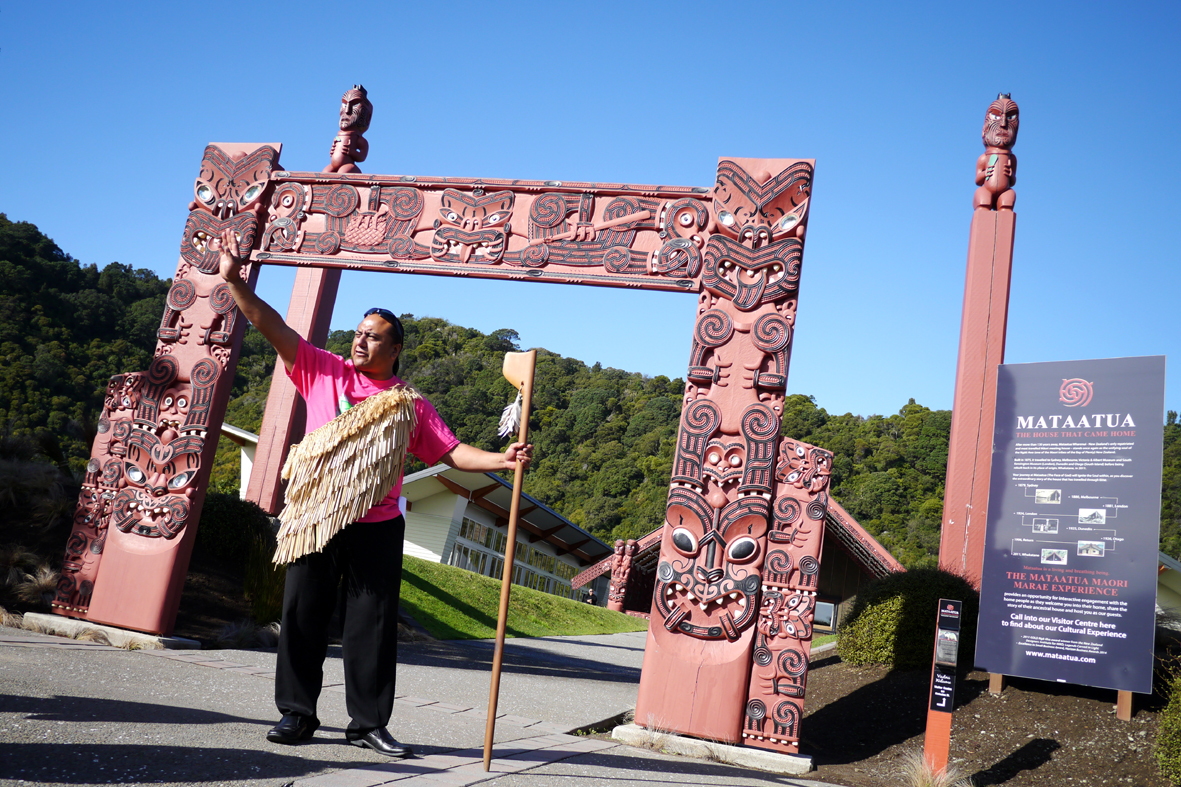Mataatua - das Tor zum Marae in Whakatane