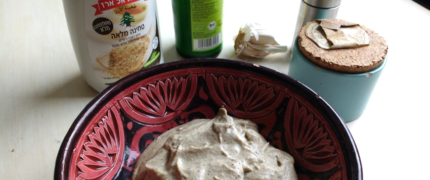 Röstaromen, leicht rauchiger Geschmack, Knoblauch, Zitrusfrische - alles da!