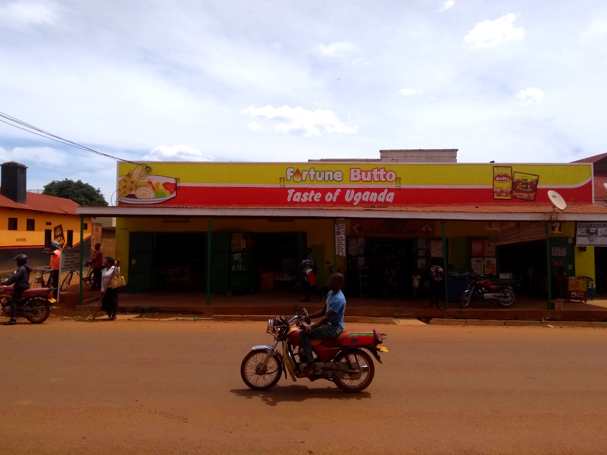 So schmeckt Uganda Streetfood (c) www.JaegerDesVerlorenenSchmatzes.de