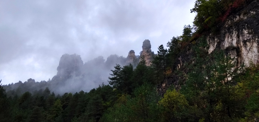 Weinstraße Offroadpiste Ambrolauri Ushguli Georgien Straße nach Lentechi (c) www.JaegerDesVerlorenenSchmatzes.de